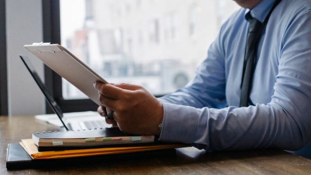 Tagesbericht Vorlage – gratis als PDF zum Ausfüllen